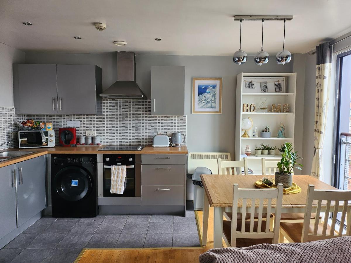 Modern Central Penthouse - 1 Secureparking Liverpool Extérieur photo
